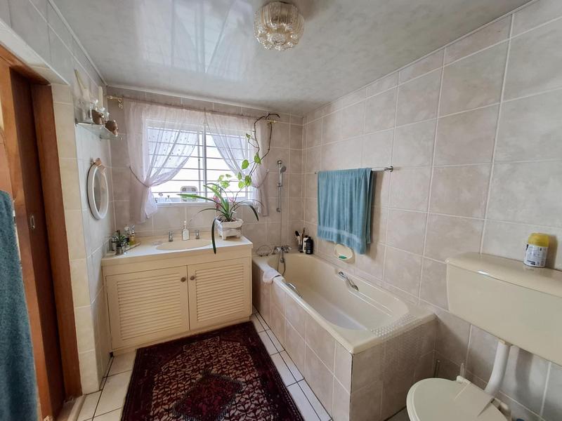 To Let 3 Bedroom Property for Rent in Strand North Western Cape